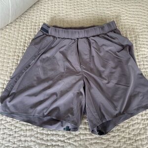 Lululemon Athletica Gray/Purple 5” Pace Breaker Lined Athletic Shorts M